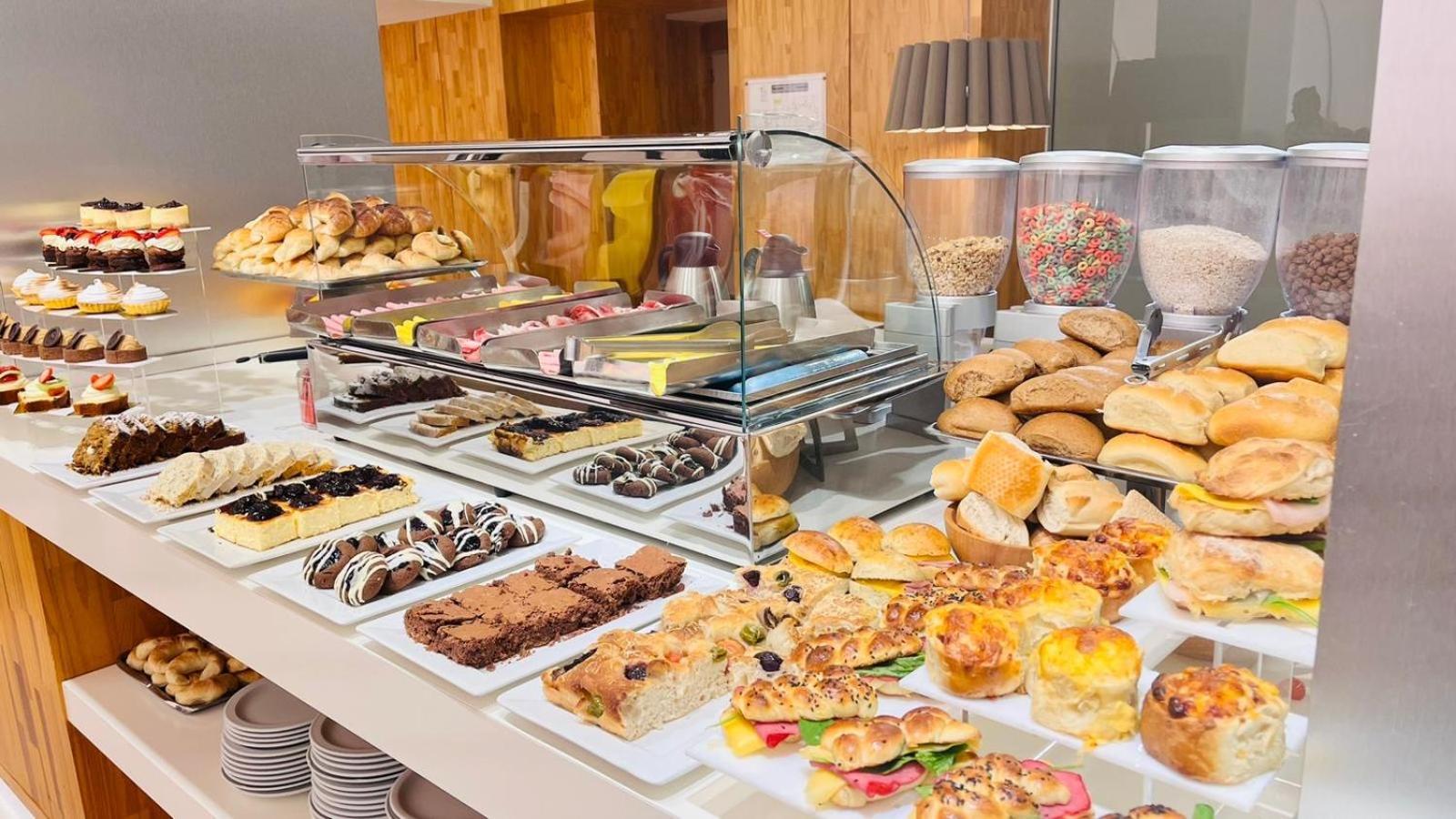 Hotel Denver Мар дел Плата Екстериор снимка